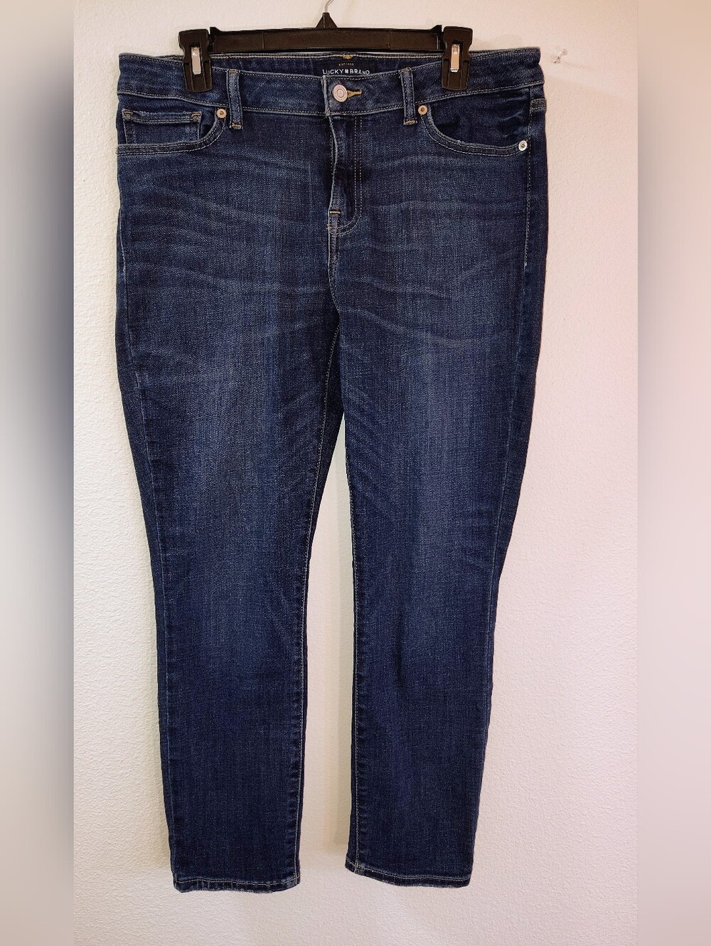 Lucky Brand Jeans ~ Skinny Ankle Dark Wash ~ Size 12x31